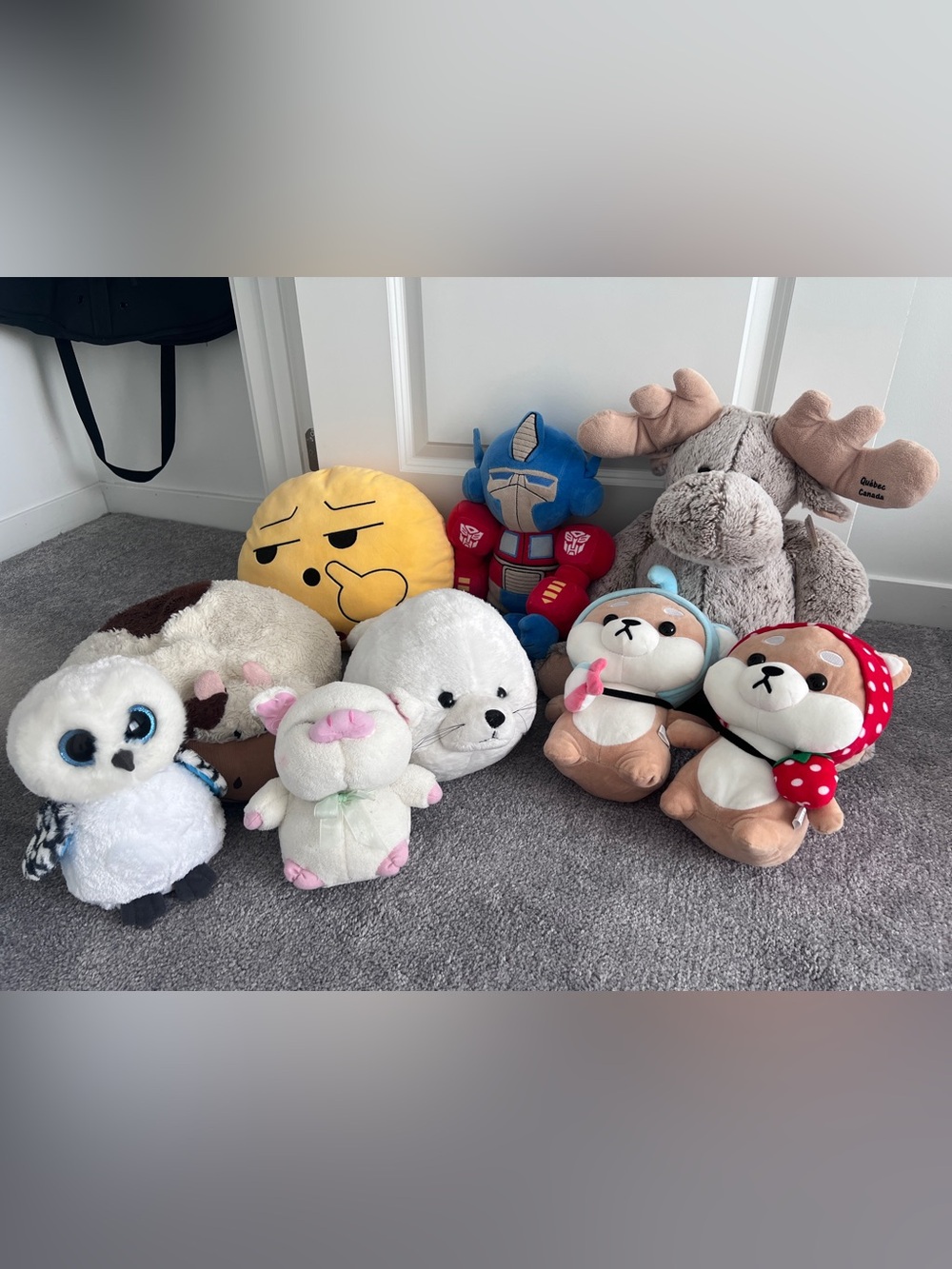 Mixed plush toys lot